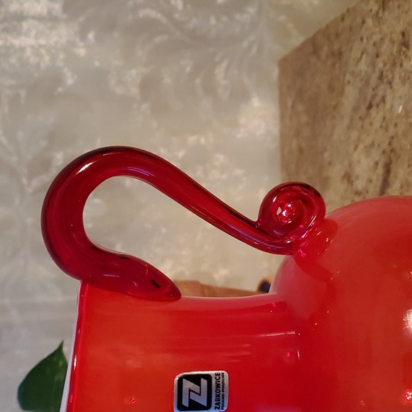 Zabkowice red glass vase - Picture 4 of 14